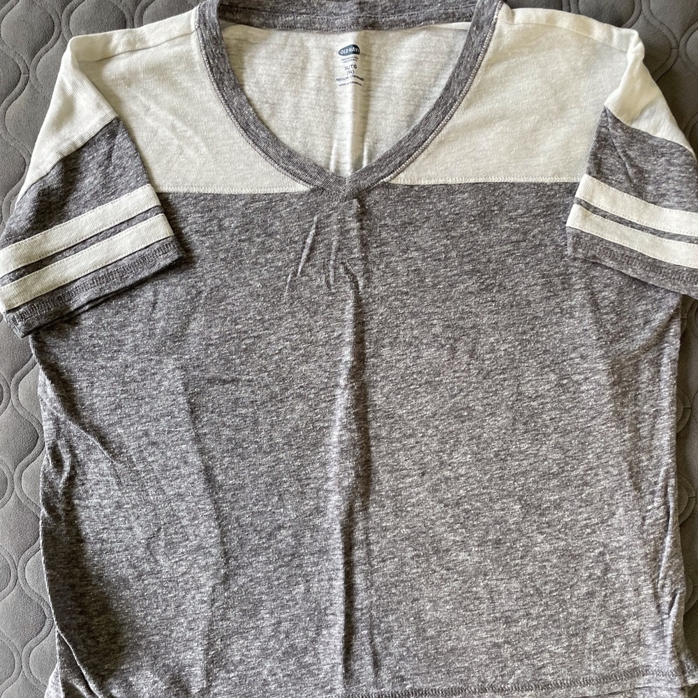 Old Navy Girls V-Neck Collegiate T-Shirt, Size XL (14)